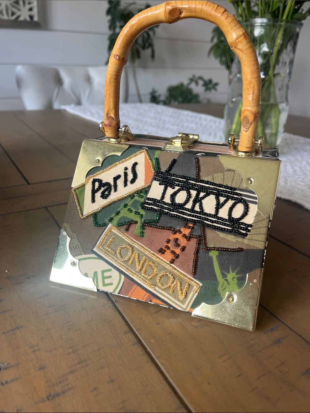 Romeo y Julieta Pyramid Cigar Box Purse with Bamboo Handle